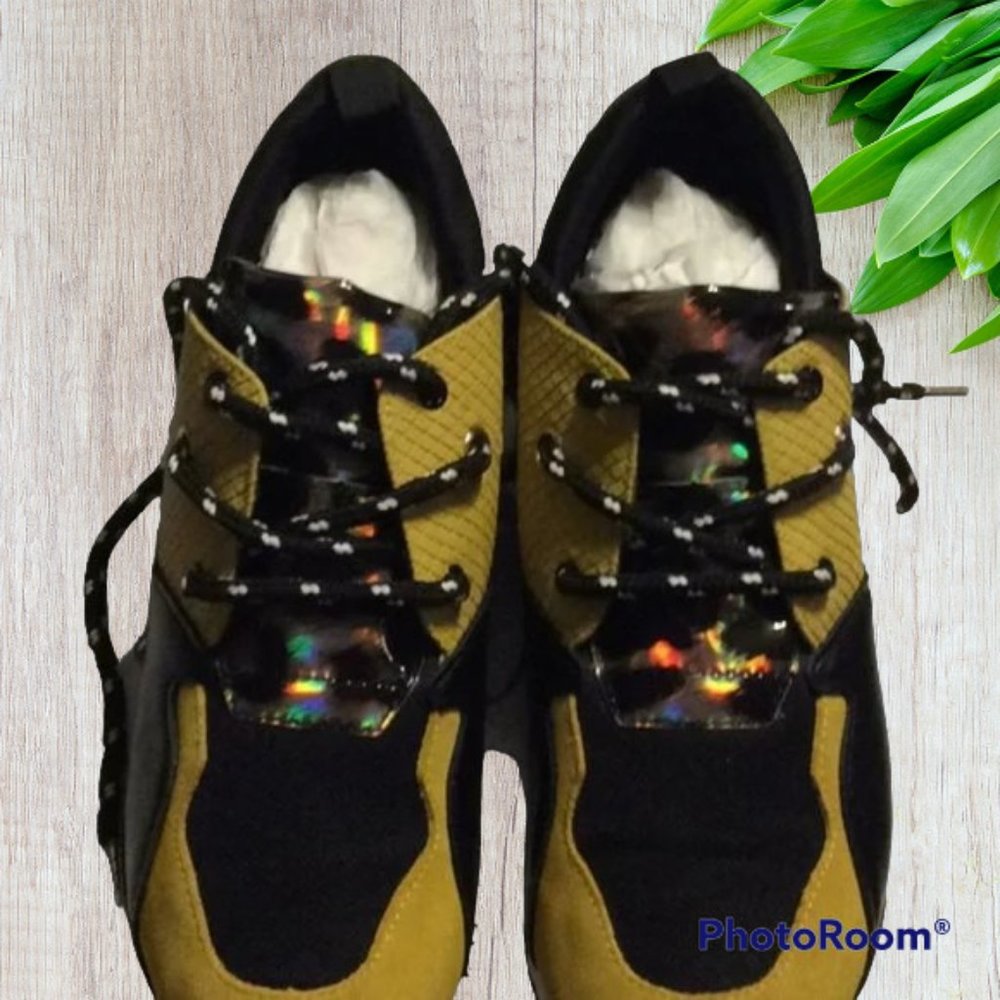 NWT Steve Madden. Size 11. Men’s